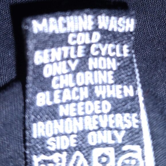 Carbon Black Men’s Button-Up Shirt XXL Black Crest Design 2000s Streetwear Y2K - Picture 11 of 15